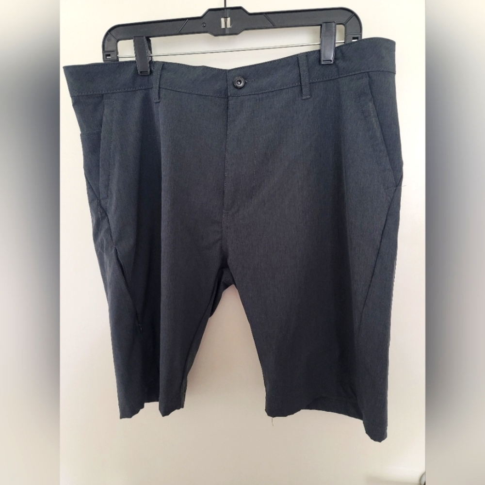 Mens Kenneth Cole shorts 36